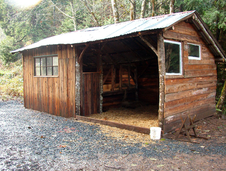 Lloydâ€™s Blog: Goat Shed Built With Scrap Poles and Recycled 