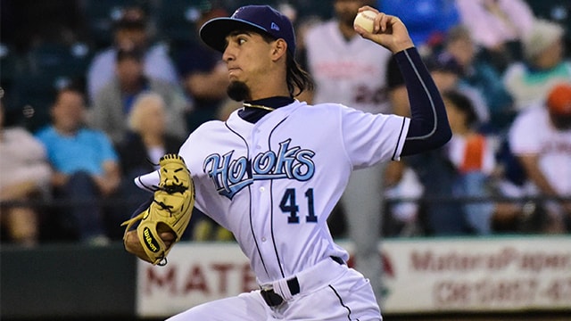 El zurdo cubano alcanzó su quinta victoria del año con Corpus Christi Hooks, sucursal de Doble-A de los Astros de Houston y se mantiene firmando un espléndido año