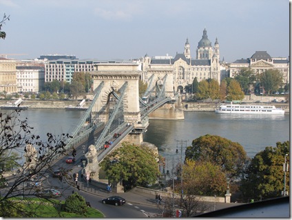 Chain bridge from funicular