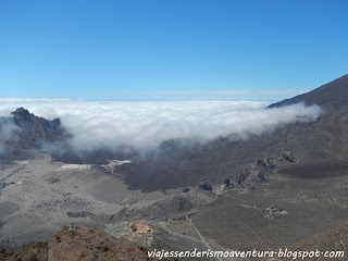 Roques de García y Parador Nacional desde la montaña de Guajara