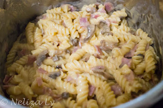 Instant Pot Pasta with ham and mushroom