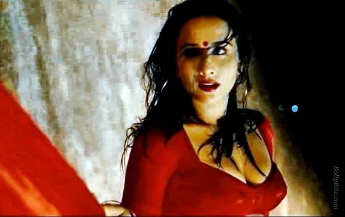 bold vidya balan | the dirty picture movie ss unseen pics