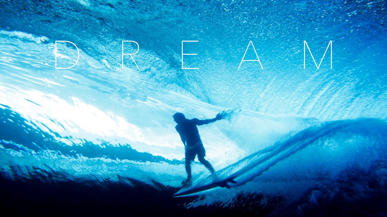 D R E A M - Surf, Whales and Tahitian landscapes
