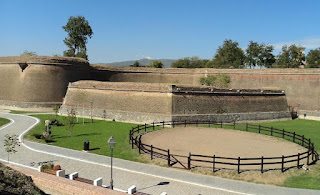 Citadel Alba Carolina (Alba Iulia) - land riding