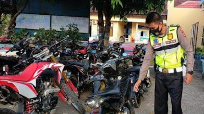 Satlantas Polres Pinrang Sikat Pelaku Balapan Liar dan Amankan 15 Unit Motor