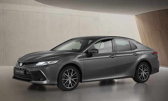toyota camry 2021