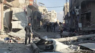 إرتفاع قتلى غارات النظام وروسيا على إدلب إلى 19 مدنيا..