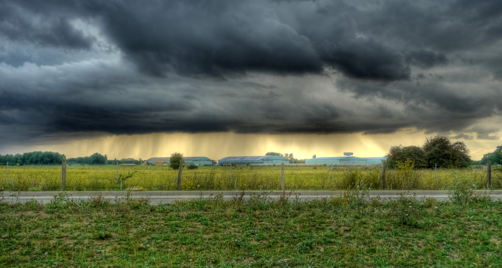 P1160252_46_47_48_49_50_51_tonemapped.jpg