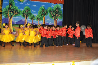 group dance in mapple bear annual day function