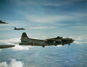 B-17 Color photos World War II worldwartwo.filminspector.com