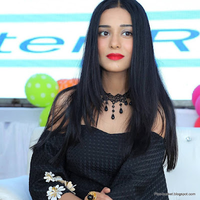 Actress amrita rao hd photos