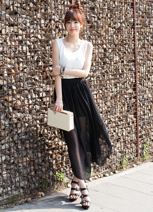 Essential Tank Top with Patch Detail