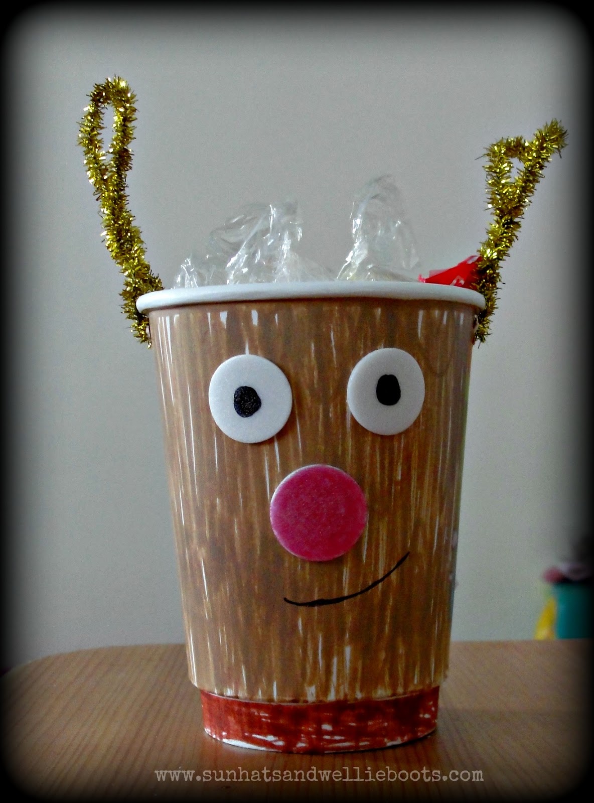 Sun Hats & Wellie Boots: Paper Cup Reindeers