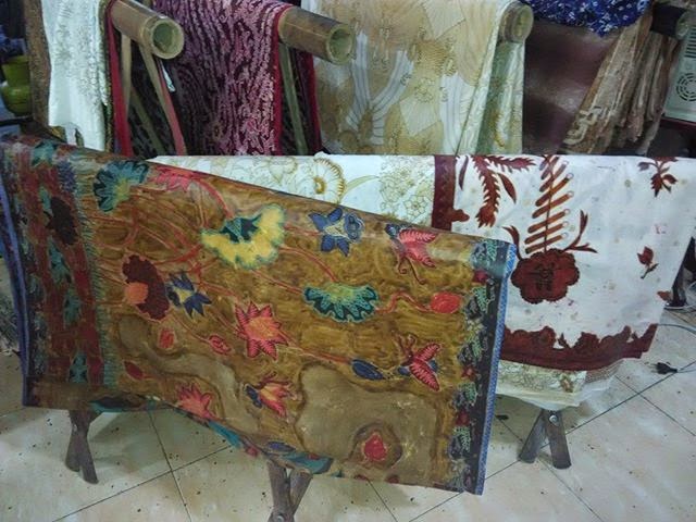 JUAL BATIK BETAWI HUB. 085211711318 atau 021-93786634 