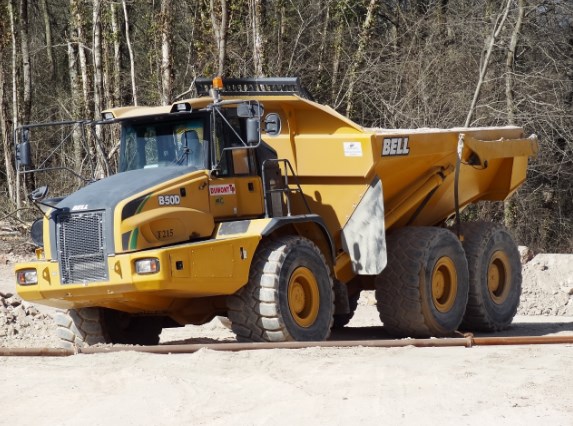 articulated dump truck Bell B50D