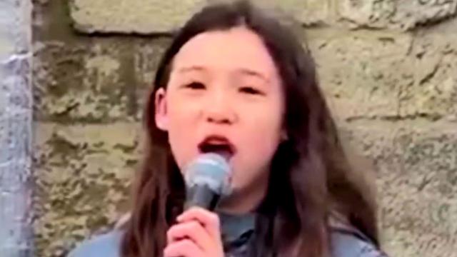 12-year-old girl mocks Greta Thunberg! 🔥😅🔥