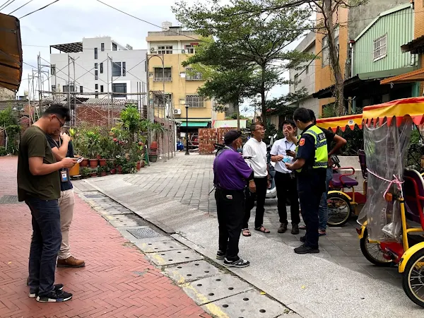 中秋悠遊鹿港小鎮 選合法觀光三輪車才有保障