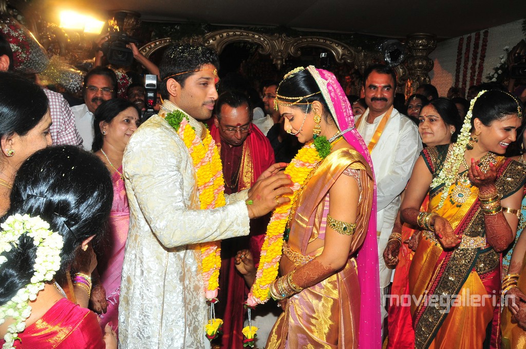 jennifer lopez 2011 photos_17. Allu Arjun Sneha Reddy Wedding