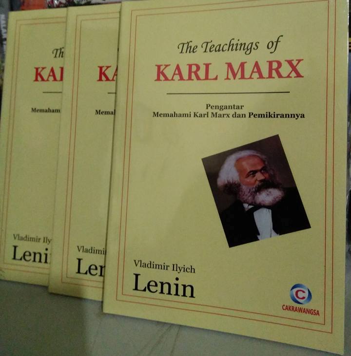 Kedai Hitam Putih Buku The Teachings of Karl Marx. Pengantar Memahami