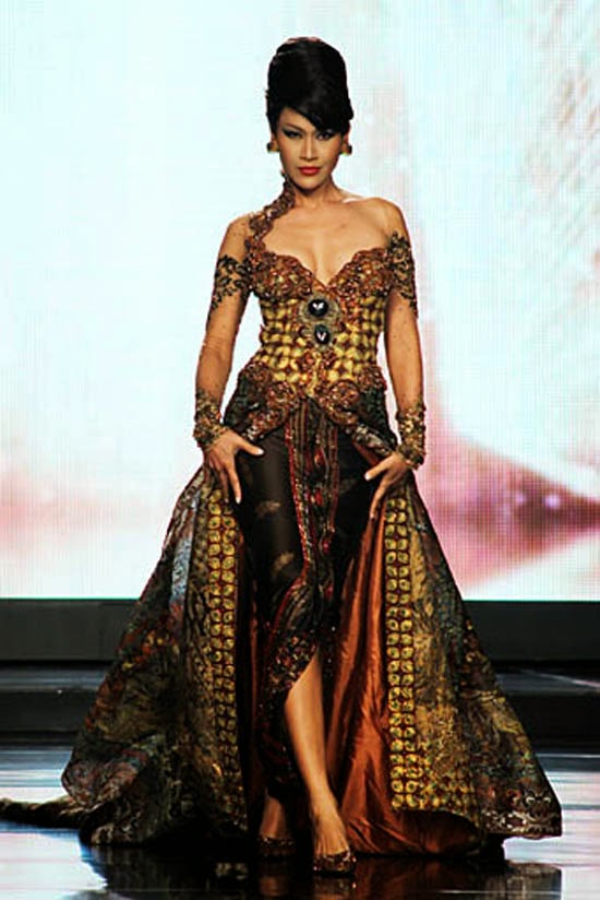 54+ Desain Gaun Batik Pesta