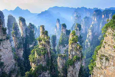Zhangjiajiea-national-forest-park-is-in-China