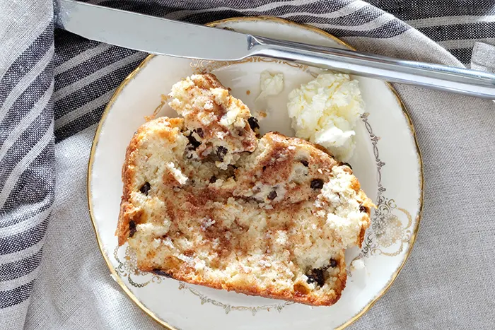 slice of cinnamon scone bread