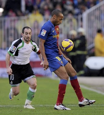 Barcelona player Thiery henry spoke at a press conference.