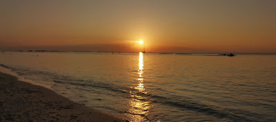 Atardecer en la Bikini Beach de Dhigurah.