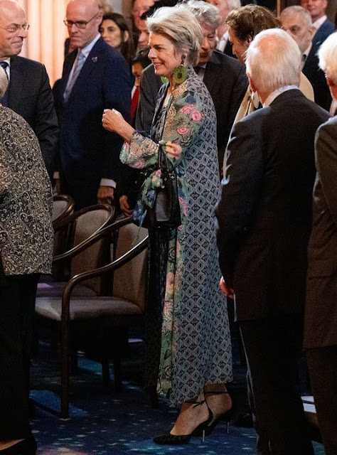 King Willem-Alexander, Princess Beatrix, Prince Constantijn and Princess Laurentien. Queen Maxima wore a her Natan dress