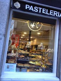 by E.V.Pita... Sweet shops in Madrid / por E.V.Pita... Tiendas de dulces en Madrid / por E.V.Pita...Tendas de larpeiros en Madrid... http://picturesplanetbyevpita.blogspot.com/2014/11/sweet-shops-in-madrid-tiendas-de-dulces.html