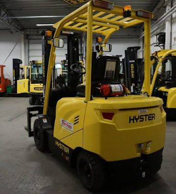 Xe nâng điện Hyster 1.5 tấn