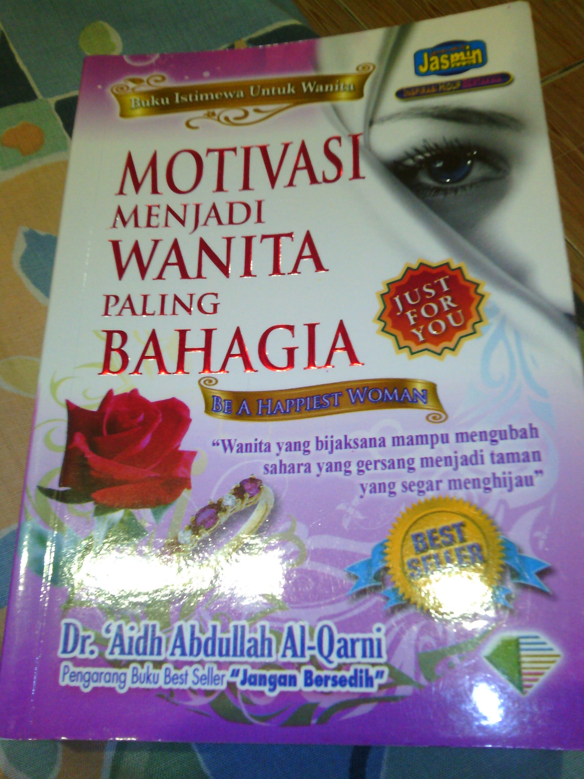 Ann Mikael : Motivasi diri dengan buku ilmiah pula