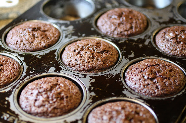 Bocaditos de brownie y chocolate / Brownie - peanut butter chocolate cups