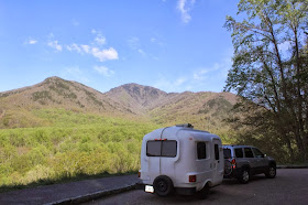 2001 Mazda Tribute 3.0L V6 towing our U-haul (Uhaul) Fiberglass Camper (CT-13) 