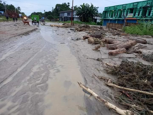 Banjir Akibat Hujan Deras dan Luapan Air Sungai di Wasior, Ratusan Warga Mengungsi