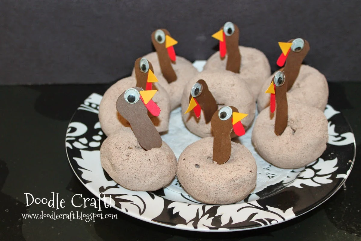 http://www.doodlecraftblog.com/2012/11/hostess-apple-cinnamon-donut-turkeys.html