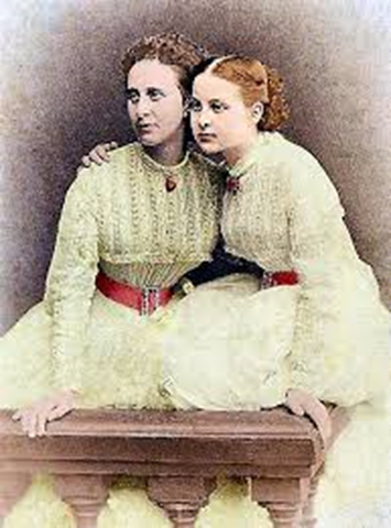 Gran Duquesa de Rusia Alejandra Iosifovna con su hija Olga, futura Reina de ...