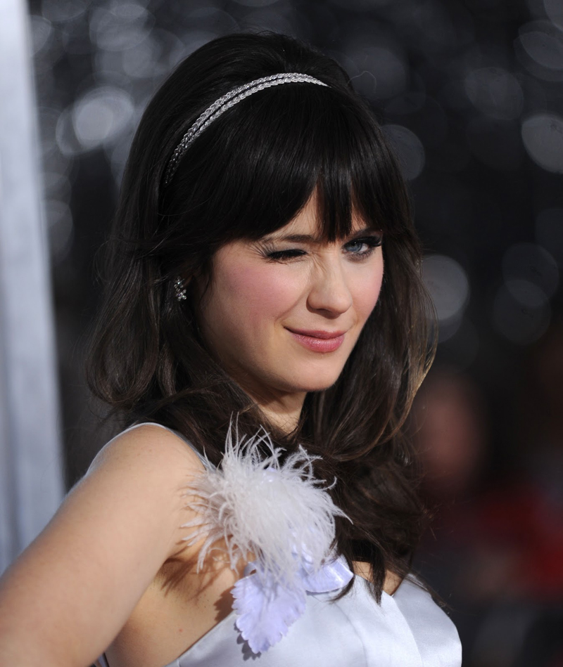 Fresh Look Celebrity Zooey Deschanel Hairstyles 59