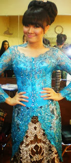 model kebaya ovj