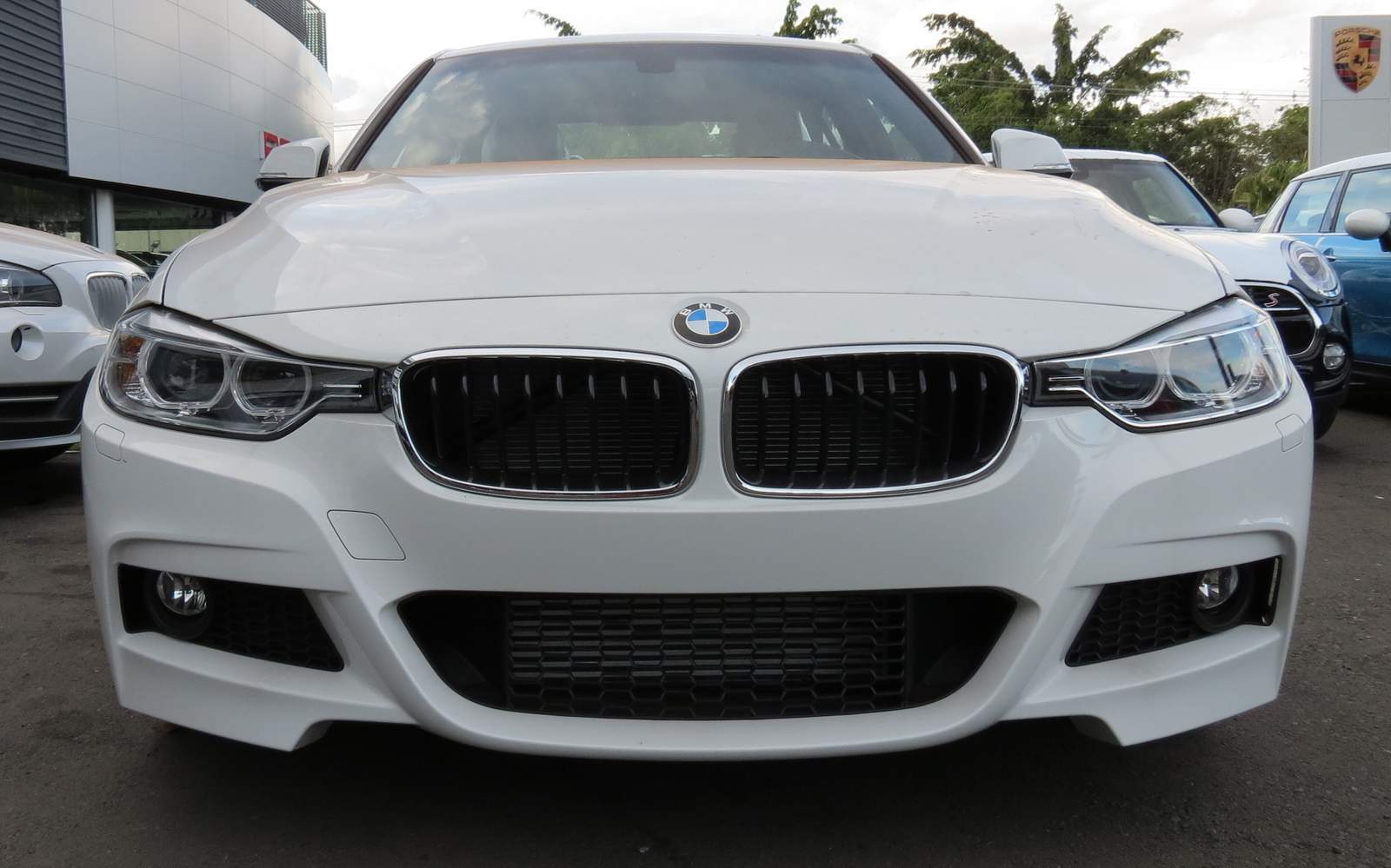 BMW 3 SERIES READY PROMO BMW SALES RESMI DEALER BMW