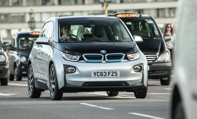 BMW i3 in London traffic