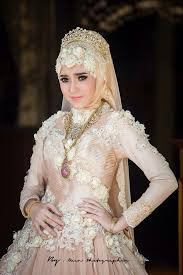 Model gaun pengantin terindah di dunia terbaru