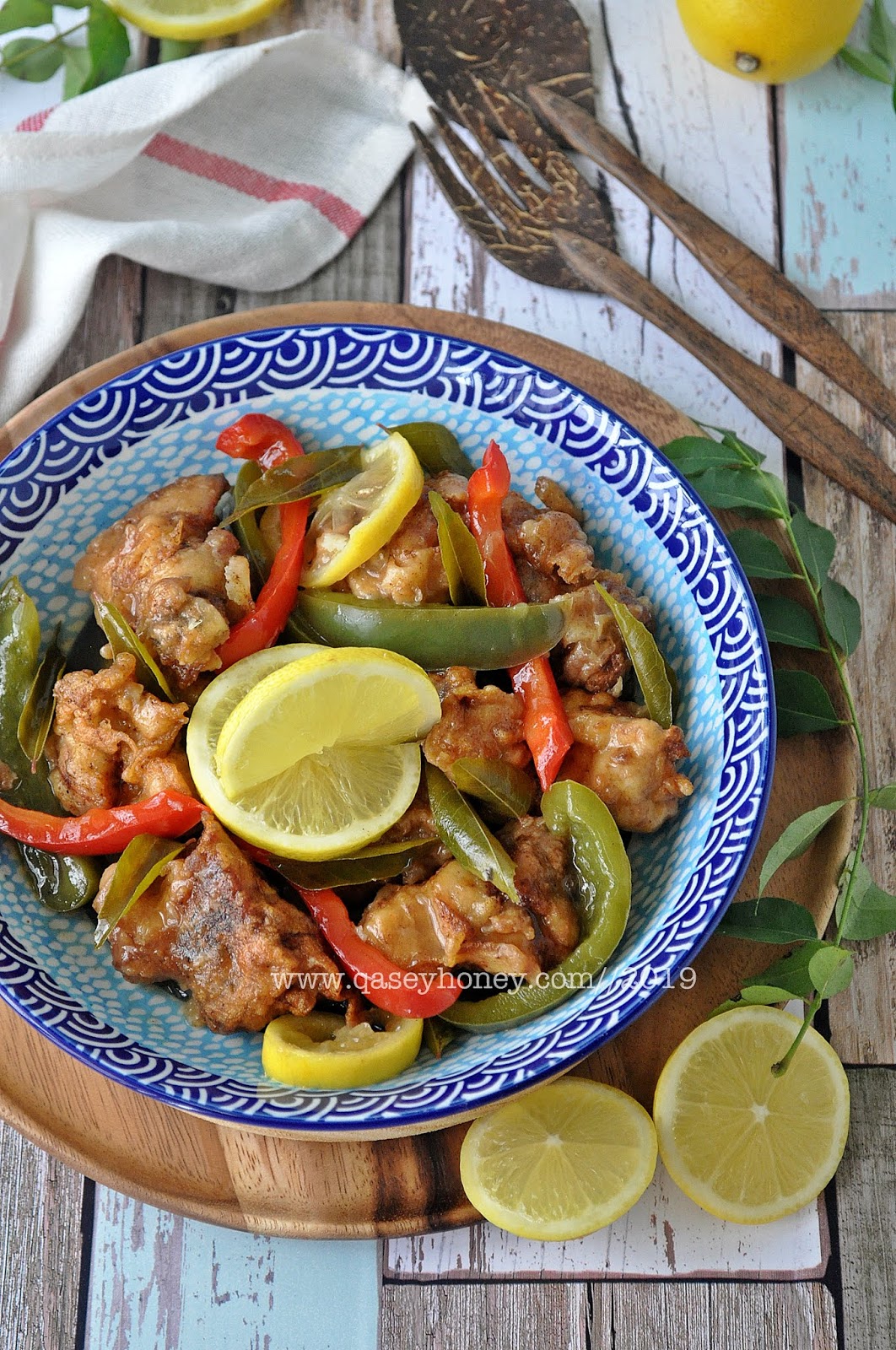 AYAM MENTEGA LEMON YANG SEDAP DAN AMAT MUDAH DISEDIAKAN 