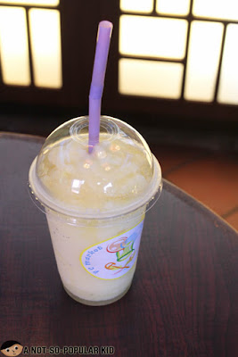 Pineapple Shake in Feng Chia Market