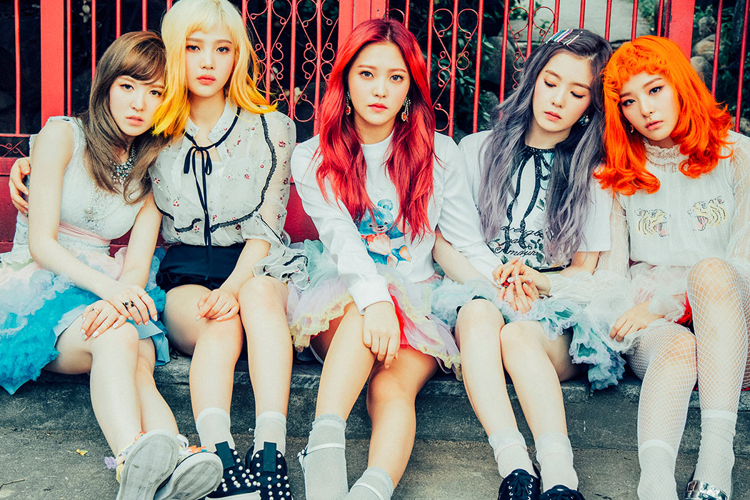 Red Velvet Russian Roulette Photo Teasers Outfits