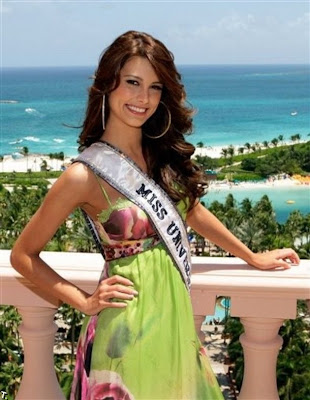 miss universe 2009 - miss venezuela Stefania Fernandez