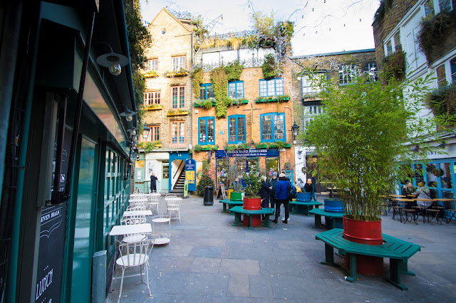 Neal's Yard sq.-Londra