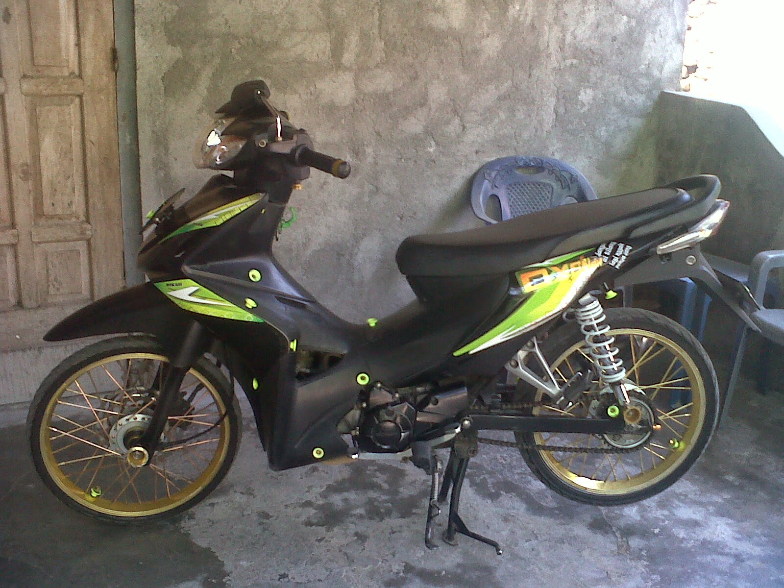 Modifikasi Honda Absolut Revo 2014