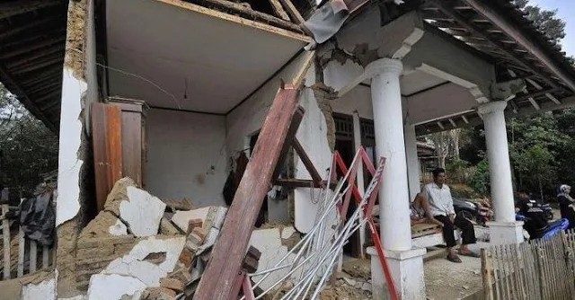 gempa banten, korban gempa banten, gempa banten semalam, gempa banten 2019, gempa indonesia