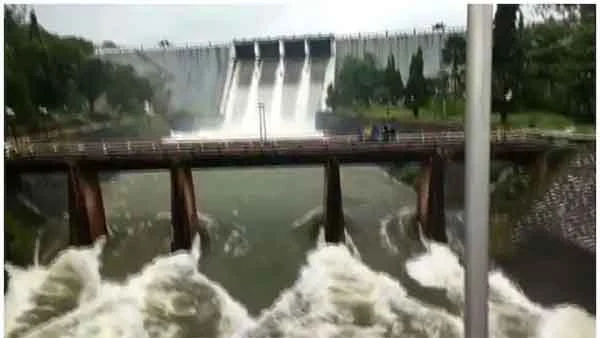 News,Kerala,State,Thiruvananthapuram,Education,Rain,Alerts,Dam,Top-Headlines,Trending, Red alert issued in five dams of Kerala due to heavy rain